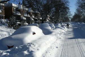 cars-buried-in-snow