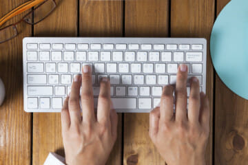 hands on keyboard