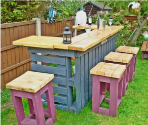 Recycled furniture turns backyards into an eco-friendly oasis